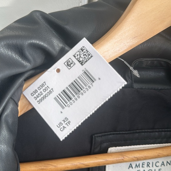 American eagle puff jacket - Picture 3 of 3